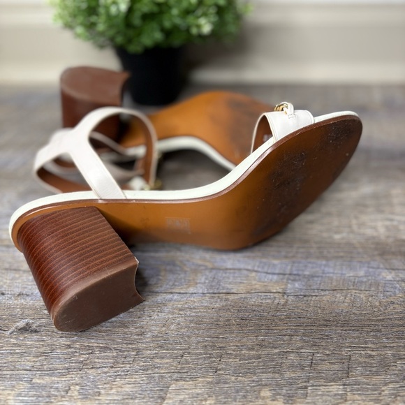 Coach Cream Block Heel Sandals Chain - Picture 8 of 10